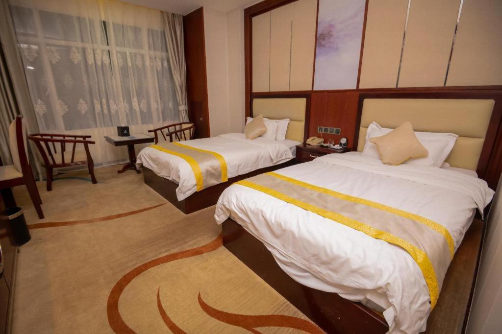 Grand Szechuan Hotel Vientiane Exterior foto